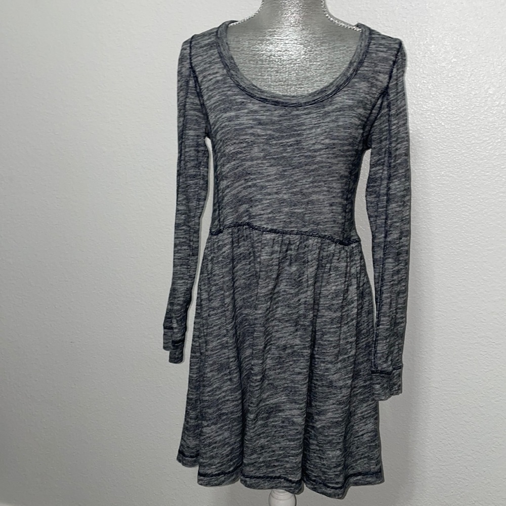 Saturday‎ Sunday long sleeve dress black gray striped small